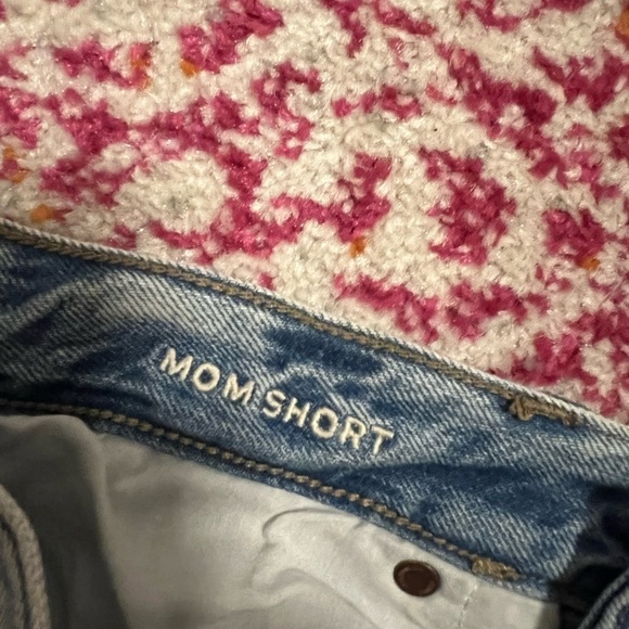 American Eagle Distressed High Waist Denim Mom Shorts 10 - Picture 5 of 7